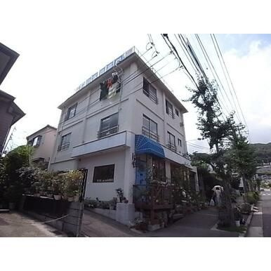 ヴィラ・シラツカの外観