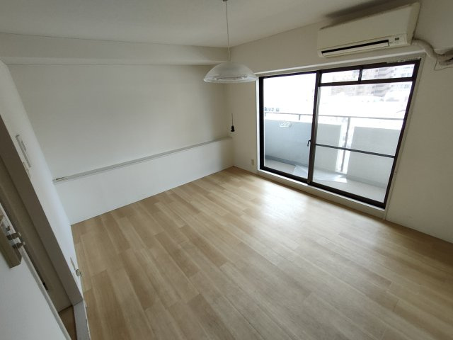 ライオンズマンション神戸西元町の居間・リビング
