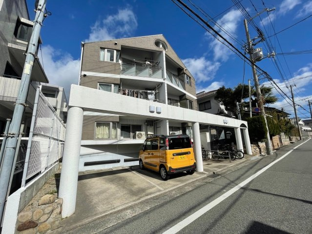 御影大蔵マンションの外観
