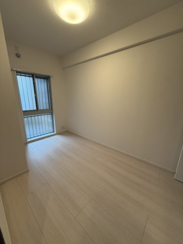 クレストシティレジデンスの洋室