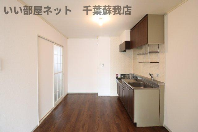 ファーストヴューラ弐番館の居間・リビング|使いやすいリビングです