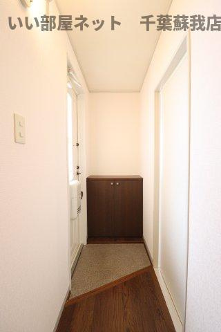 ファーストヴューラ弐番館の玄関|シンプルで使いやすい玄関です