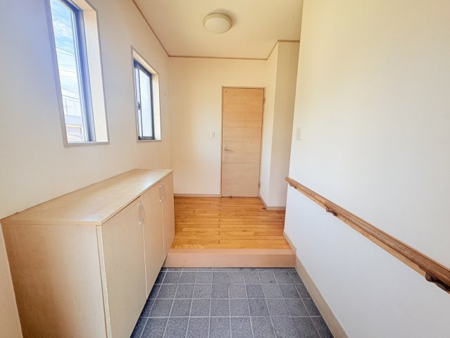 売中古戸建　藤枝市時ケ谷の玄関|ゆとりのある玄関です！