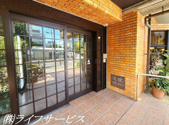 【エントランス】 | ロイヤルハイツ新大阪 | エントランス