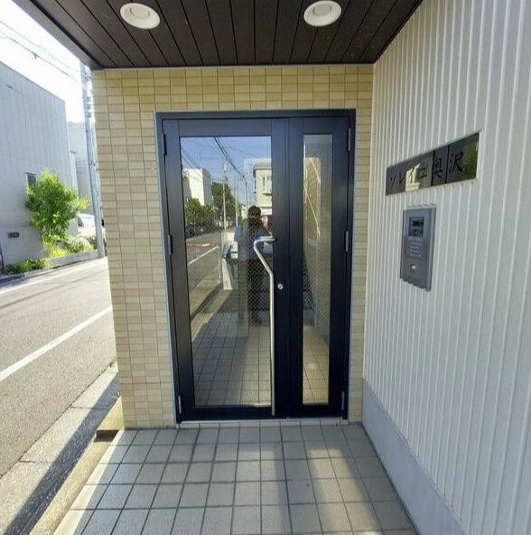 ソレイユ奥沢のエントランス