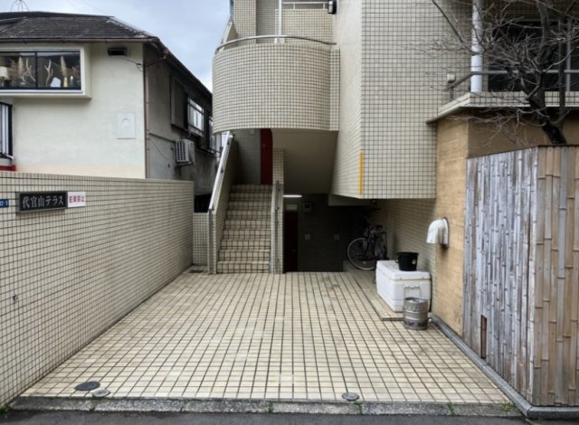 代官山テラスのエントランス