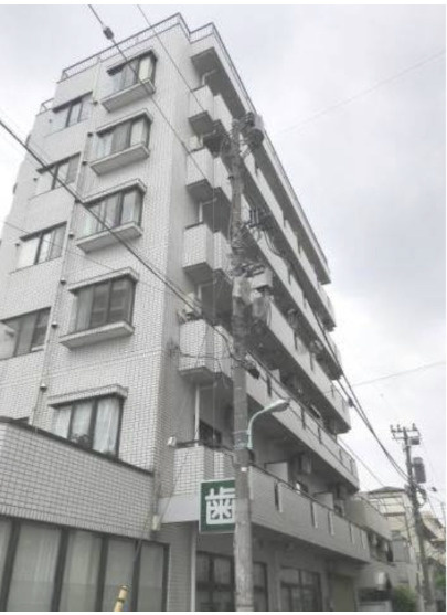 ティンバー小林の外観