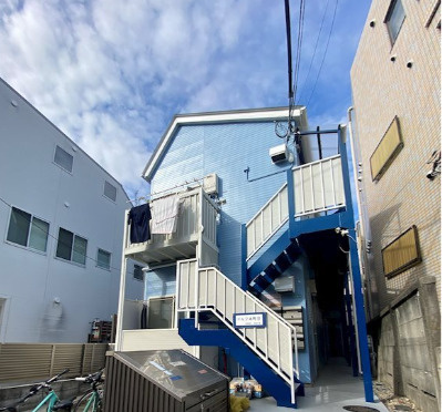 ドルフ本町B棟の外観