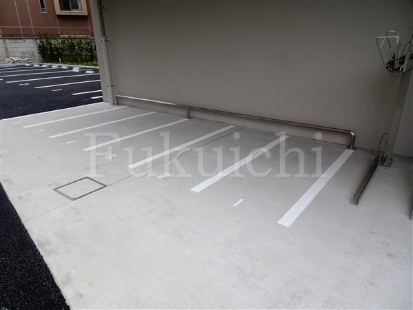 バルム下馬の駐車場