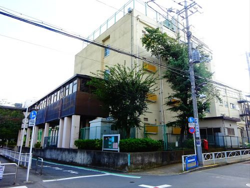 フォーリスト自由が丘の周辺|【小学校】目黒区立中根小学校まで554ｍ