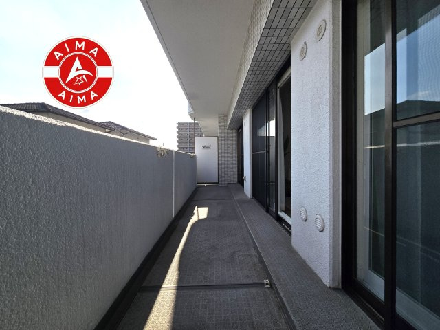 ライオンズマンション長住南第2の内観：施工例|開放感があり、遮るものもなく気持ちのいい景色が広がります。お部屋にも爽やかな風と暖かく柔らかな日差しが差し込み、毎日の暮らしを豊かに彩ります。