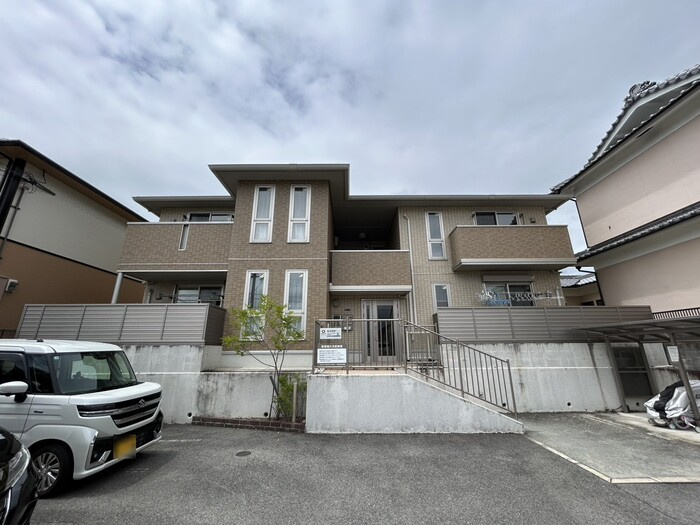セジュール牧野