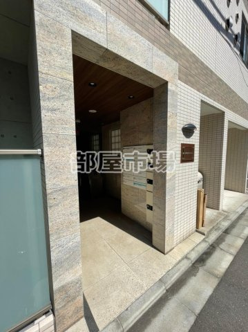 元浅草YKマンションのエントランス