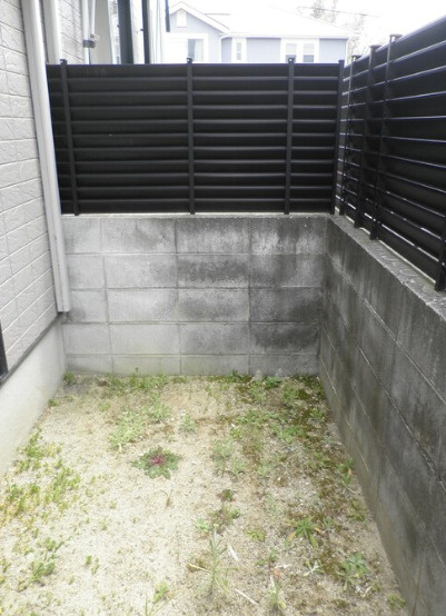上田ラクメゾンBの庭