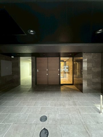 プレサンス　ロジェ　丸の内　PRIME　CASA　名古屋市賃貸　仲介手数料無料のエントランス