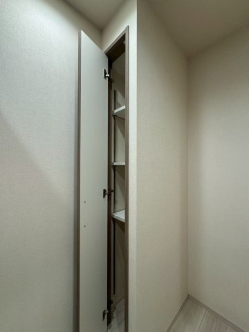 プレサンス　ロジェ　丸の内　PRIME　CASA　名古屋市賃貸　仲介手数料無料の収納