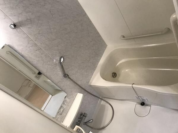 ロイヤルパークスシーサー南千住の浴室