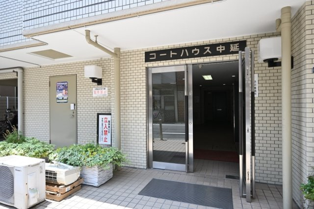 コートハウス中延のエントランス