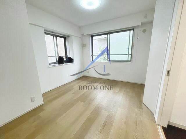アリビア世田谷の居間・リビング|洋室のお部屋です。