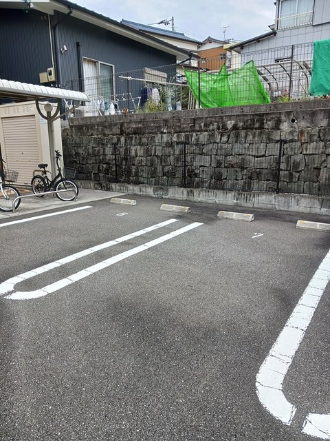 光城ハイツの駐車場|駐車場