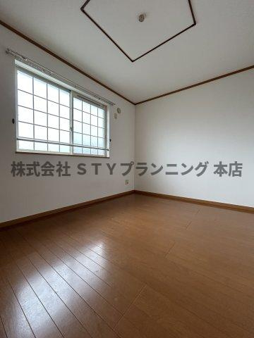 仲介手数料0円！ミッテフリーデⅠの洋室