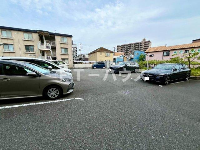 エクセル西船橋Ⅱの駐車場