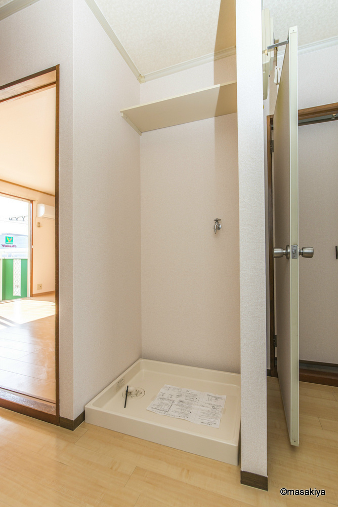 ライブリーパーク高橋の洗面所|室内写真は同じ建物内の別のお部屋のものです。参考にご覧ください。