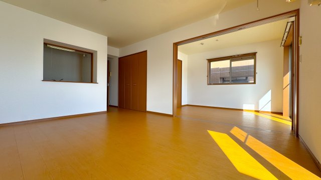 インフィニティ310の居間・リビング|※対象不動産同タイプ別部屋となります。