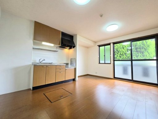 賀茂川ガーデンプレイス　Ａの居間・リビング