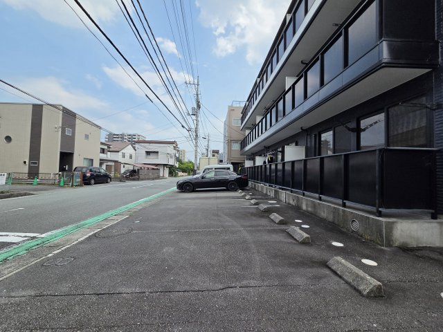 グランディオーレＳの駐車場