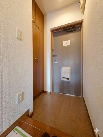 ミレニアム・パレの玄関