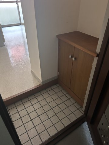 NYビルの玄関