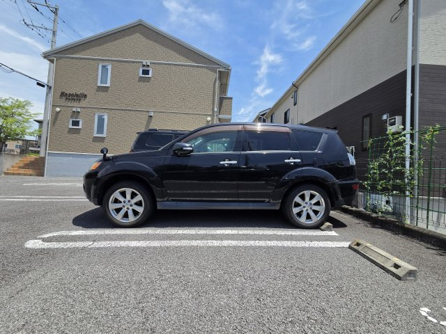 アンソレイエの駐車場