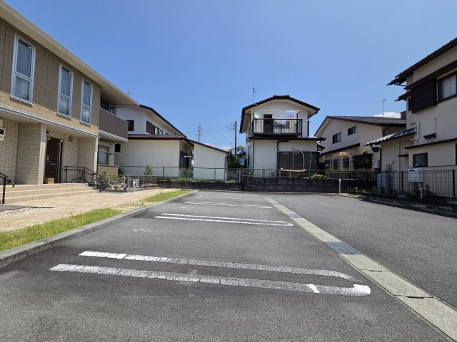 シンフォニー No.の駐車場