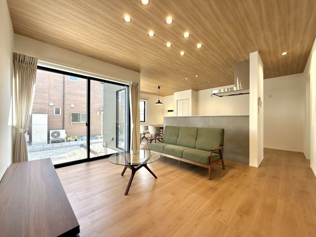 小郡市大崎【1号棟】新築戸建の居間・リビング