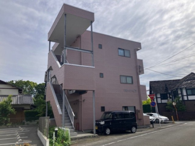 グローリーピアの外観