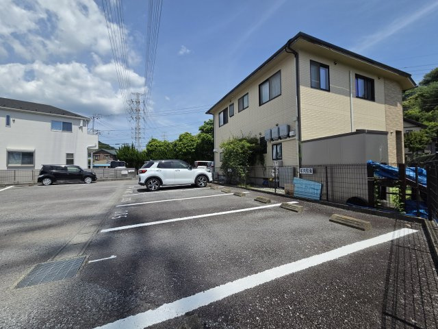 プチソレイユの駐車場
