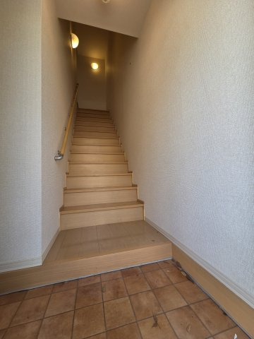 ルミエール花の木　Bの玄関