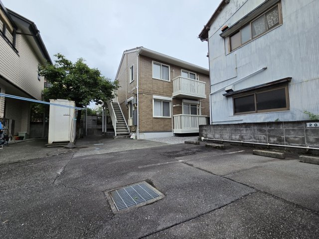 グランシャリオ－Ｋの駐車場