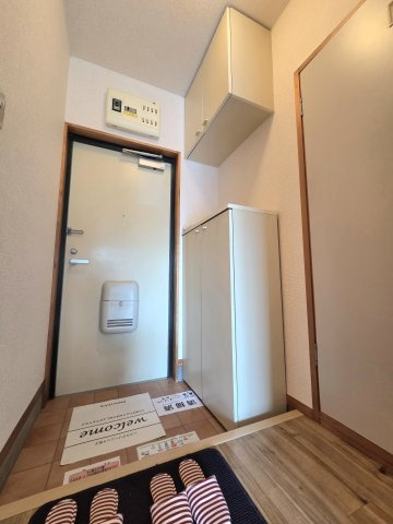 サンライズいわざきの玄関