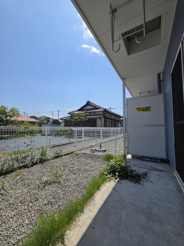 サンライズいわざきの庭