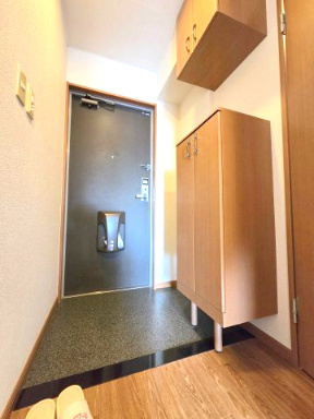 チェリーブロッサムの玄関
