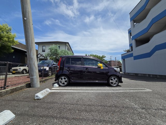 チェリーブロッサムの駐車場