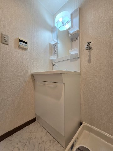 エナジー高橋の独立洗面台