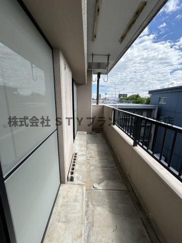 仲介手数料0！！フローラタウンのバルコニー