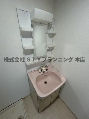 仲介手数料0！！フローラタウンの独立洗面台