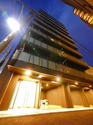 ルミード横浜阪東橋の外観