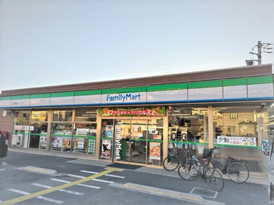 ファミリーマート 川口戸塚店まで850ｍ