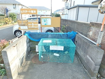 敷地内にゴミ置き場あり