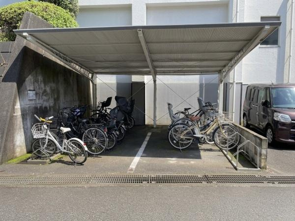 【駐車場】 | ライオンズマンション宮崎台 | 空き状況に関しましてはお気軽にお問合せ下さいませ。
